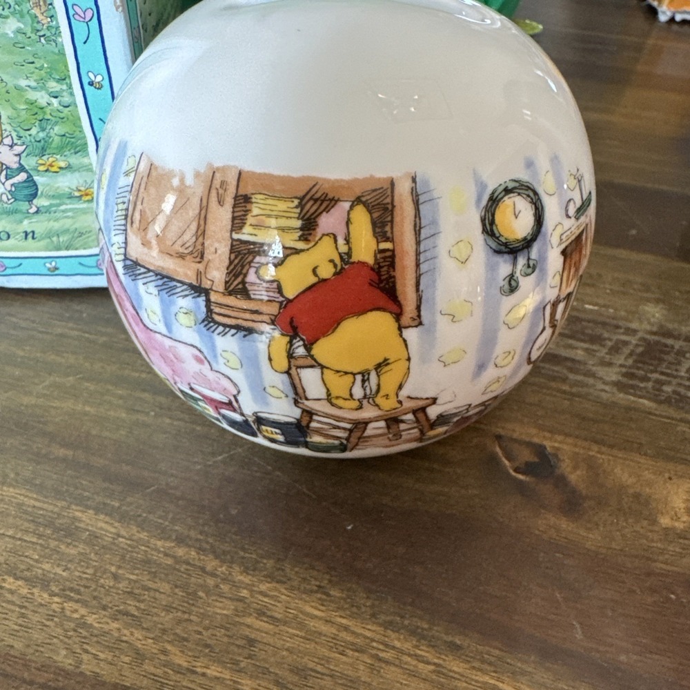 Royal Doulton Winnie the Pooh Disney "Isn't It Funny" Money Ball Piggy Bank - Picture 4 of 8